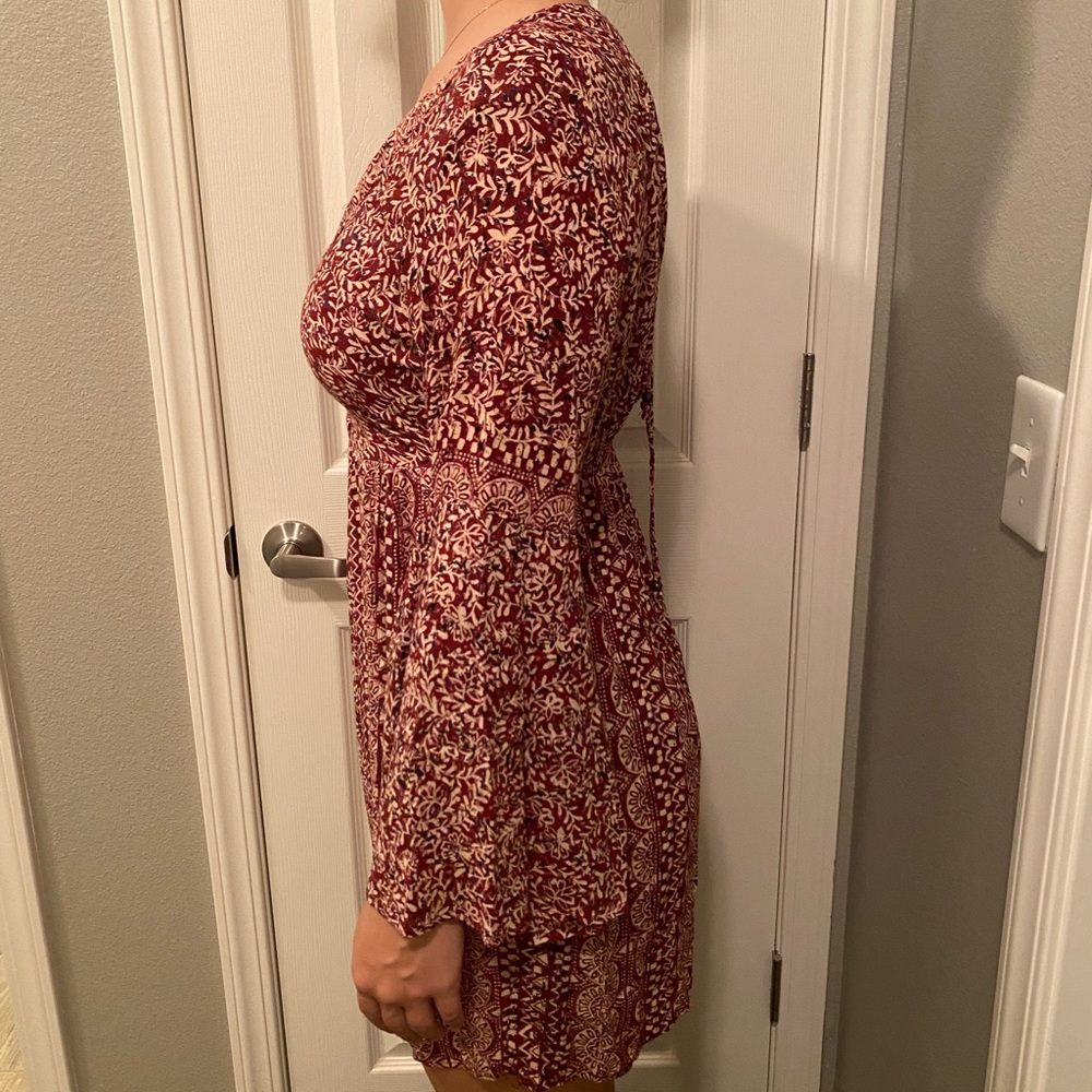 Red Pattern Flowy Mini dress - Picture 2 of 4